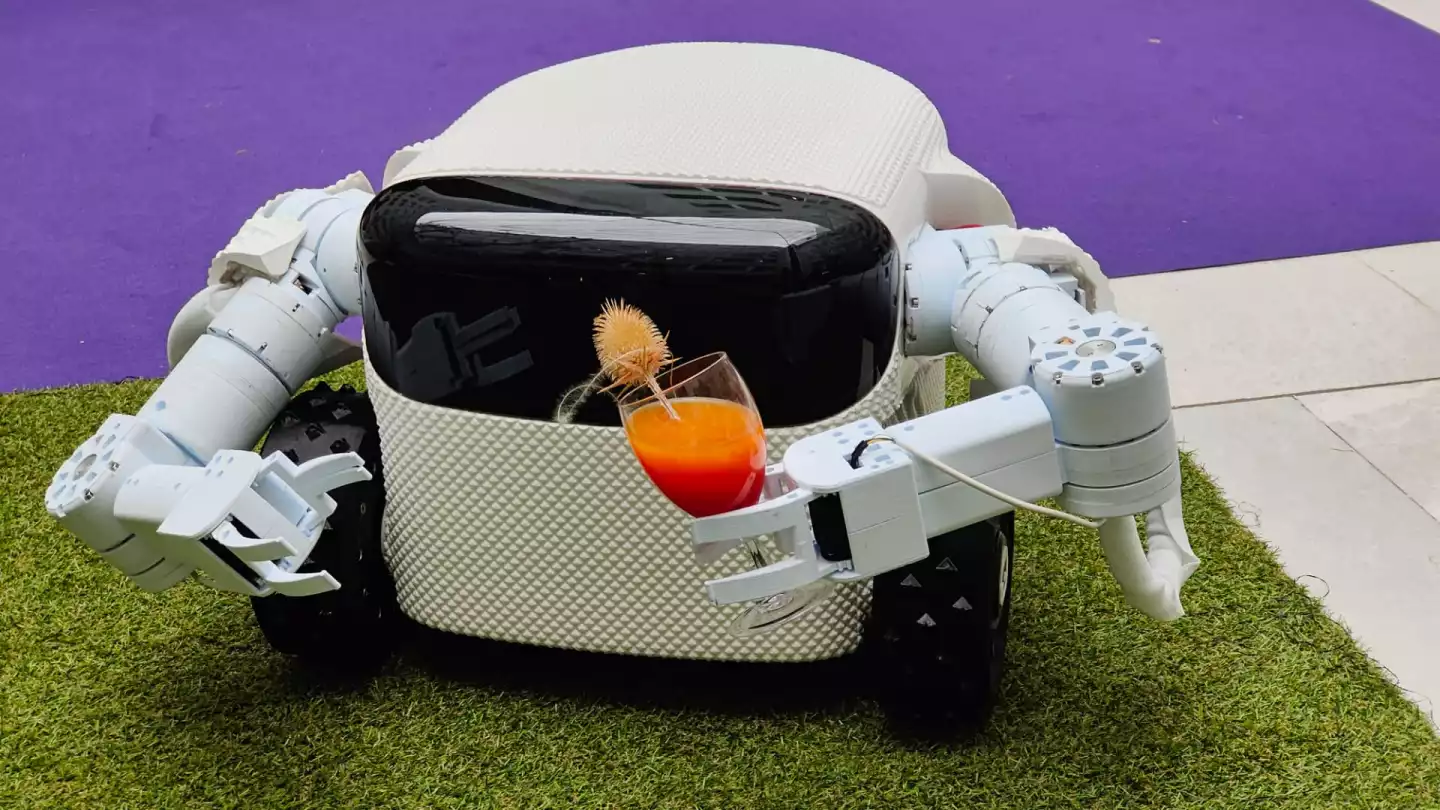 A personal outdoor robot delivering cocktails on the lawn? With Willow X, that's certainly a possibility