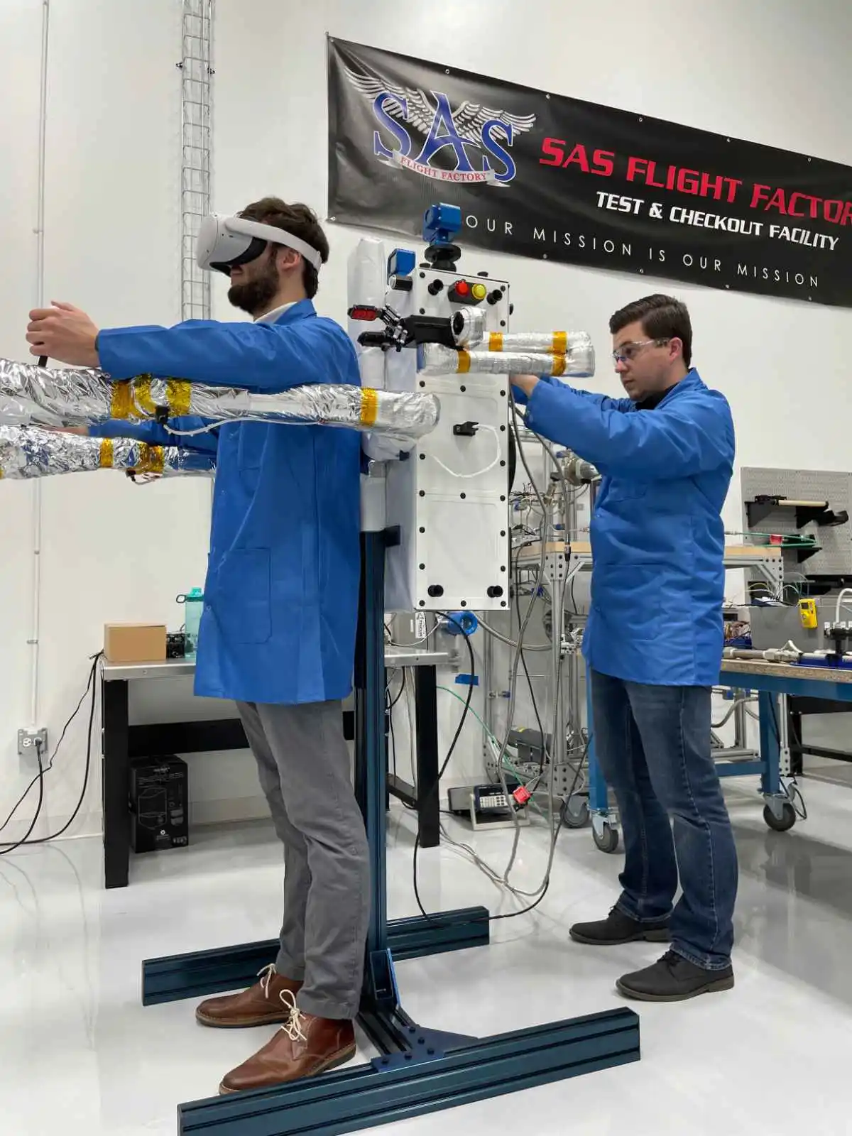 Jetpack Unit NASA awards contract for commercial astronaut jetpack