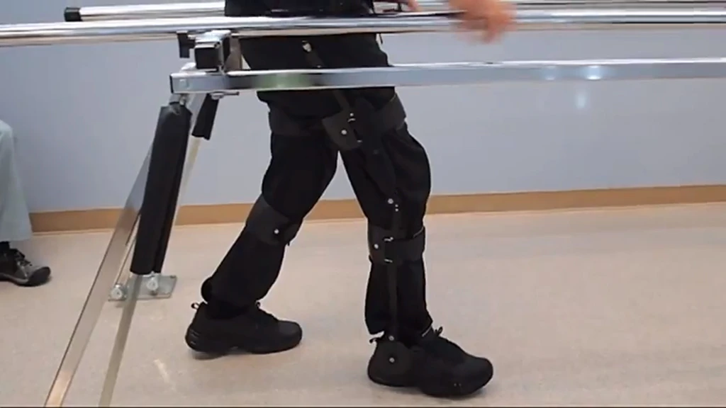 The Kickstart uses kinetic energy to help improve the gait of people who have difficulty walking