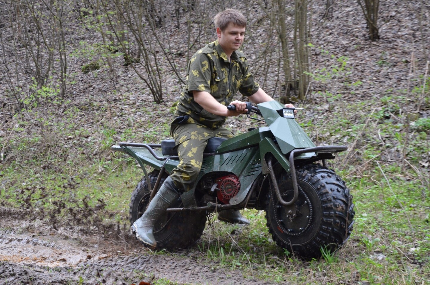 Taurus 2x2: no helmet, but that's a safety hairdo