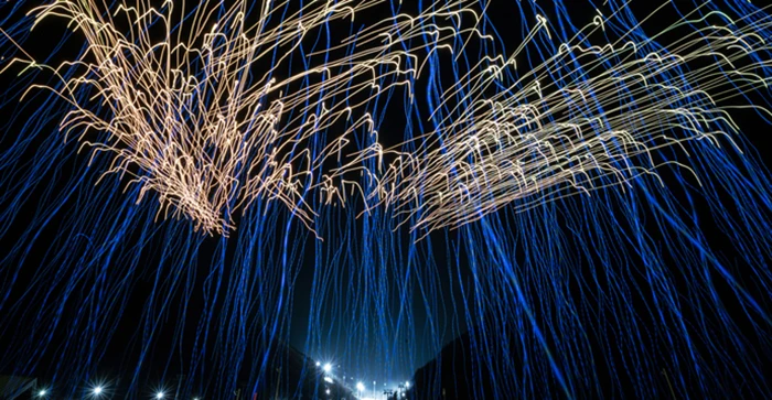 Imagine fireworks that you can control through the air – that's the basic idea behind Intel's Shooting Star drones