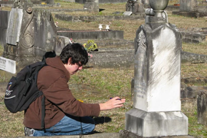 Scientists are hopeful that the weathering evident on marble gravestones can provide clues to climate change