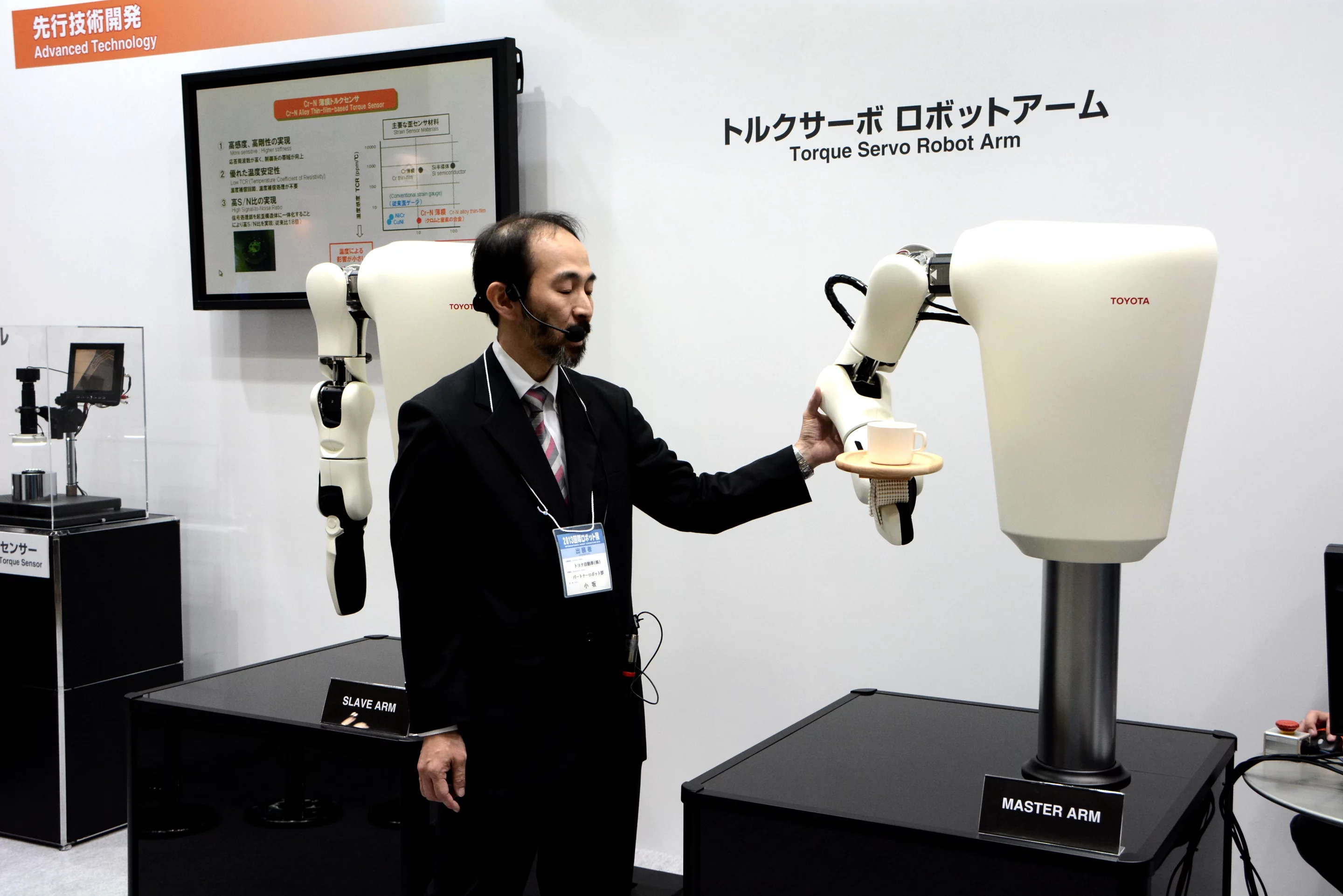 These robot arms could be a sneak peek at a future Toyota Partner robot (Photo: Mike Hanlon, Gizmag)