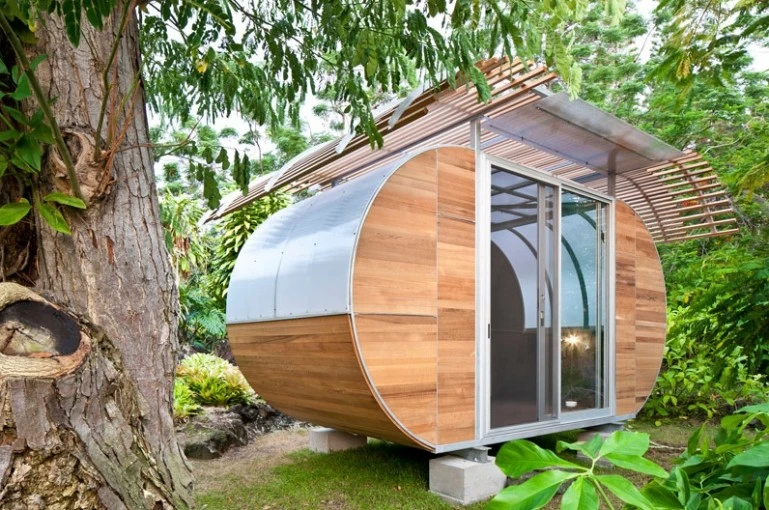 Optional extras for the House Arc include photovoltaic panels