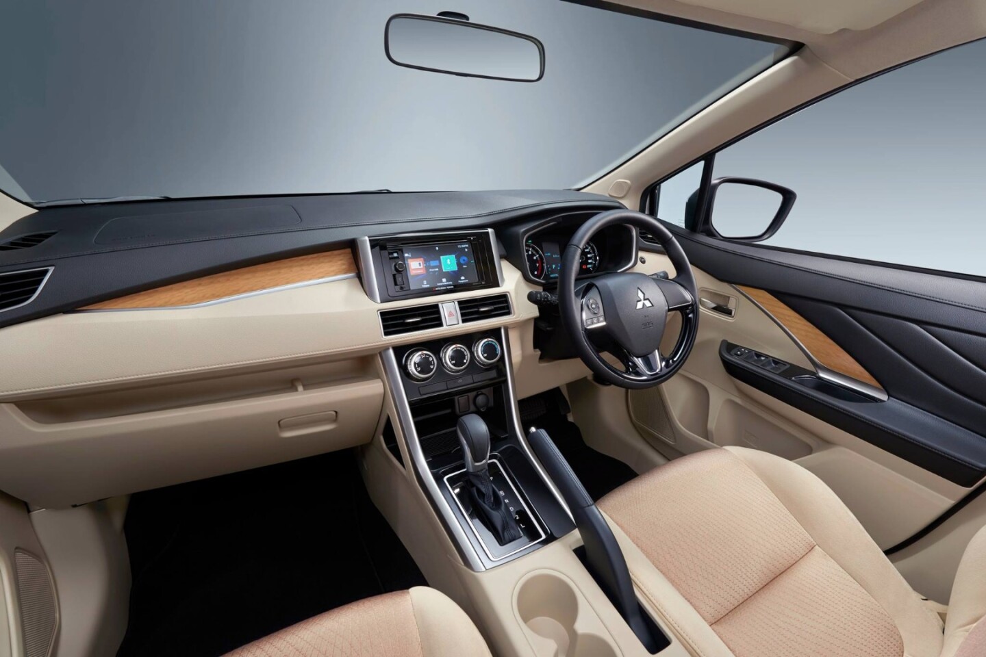 Behind the wheel of the Mitsubishi Expander