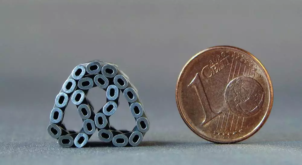 Micro laser sintering can print layer thicknesses less than 5 micrometers