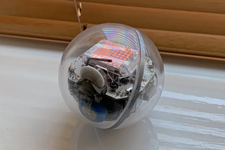 Sphero's new Bolt robot adds an 8x8 LED matrix display