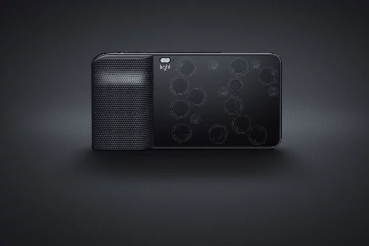 Light L16: multiple images from different lenses combine to give wider dynamic and focal range than a single camera can capture