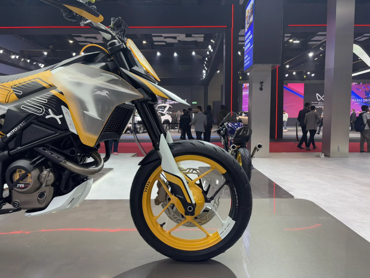 The TVS RTS X gets long-travel suspension in true supermoto style that comprises of 43mm USD forks upfront