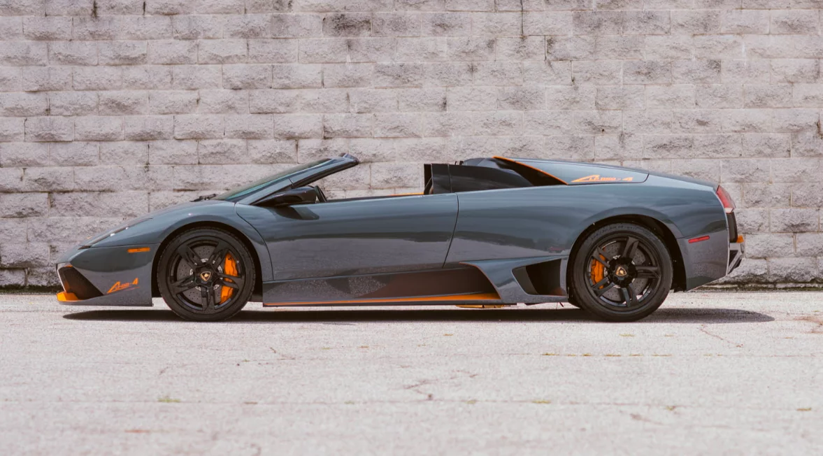 2018 Monterey Car Week Auction Report | 2010 Lamborghini Murcielago LP650-4 Roadster | Estimate: from $340,000 to $380,000 | Failed to reach reserve price. High bid: $300,000 | Auction: Mecum | Lot S75 | Official Description