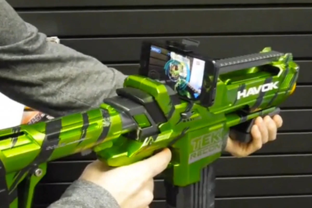 Tek Recon offers a blaster and an integrated app to make real world play like an FPS