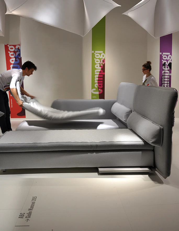 The mattresses can flip over for an aesthetic touch (Photo: Edoardo Campanale/Gizmag.com)