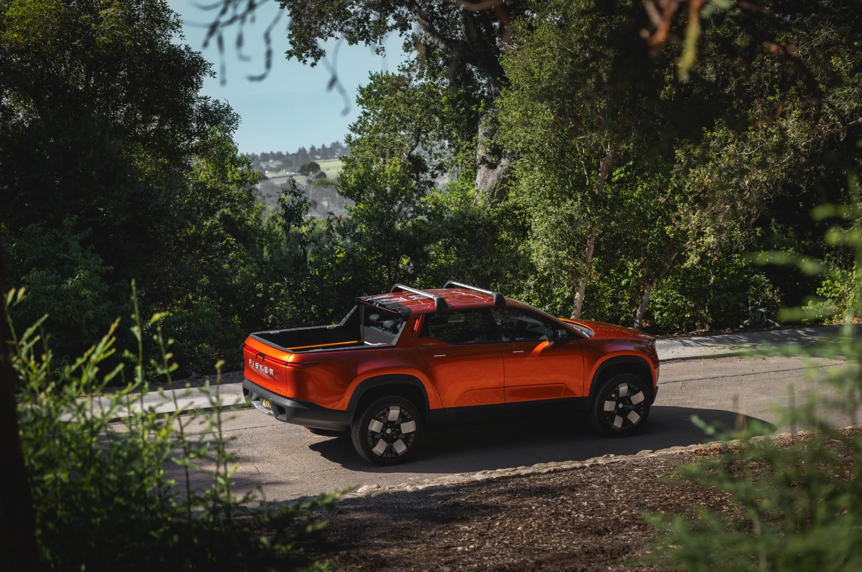 The Fisker Alaska looks to combine midsize truck packaging with the versatility to offer full-size pickup-like hauling