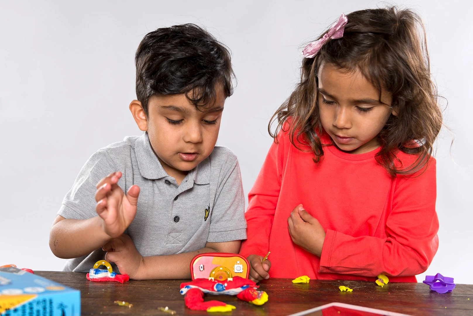 The Dough Universe sets also contain an iOS and Android app full of instructions, ideas, stories and games