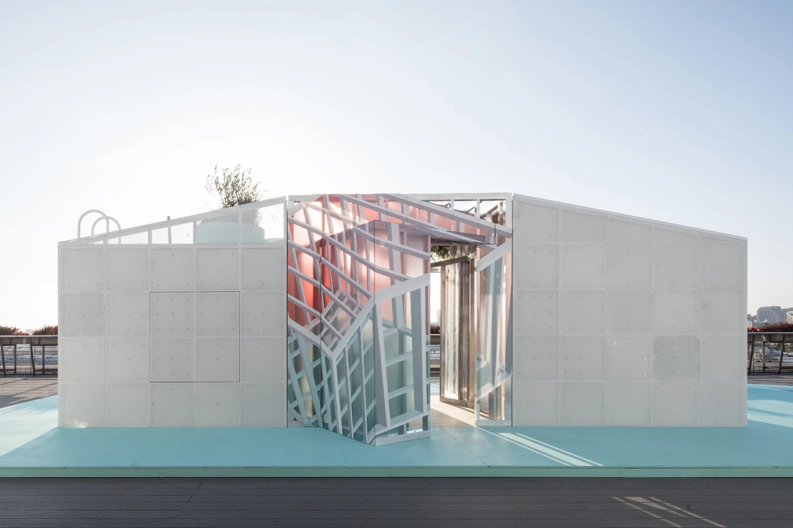 Automaker Mini is turning its eye for compact design to the emerging architectural trend of flexible living spaces, with a series of micro apartments that maximize lifestyle options