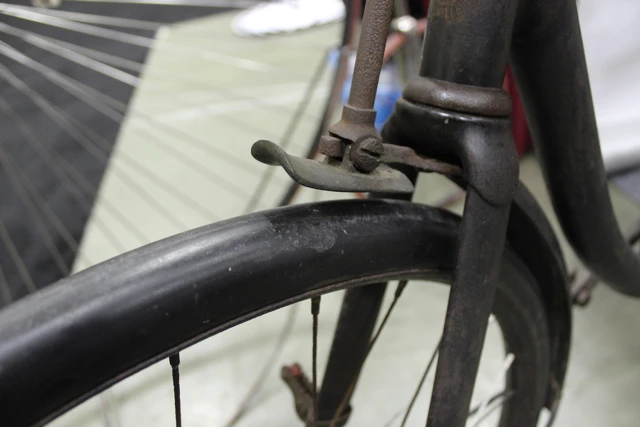 It featured solid rubber tires, and a no-longer-seen braking arrangement (Photo: Ben Coxworth/Gizmag.com)