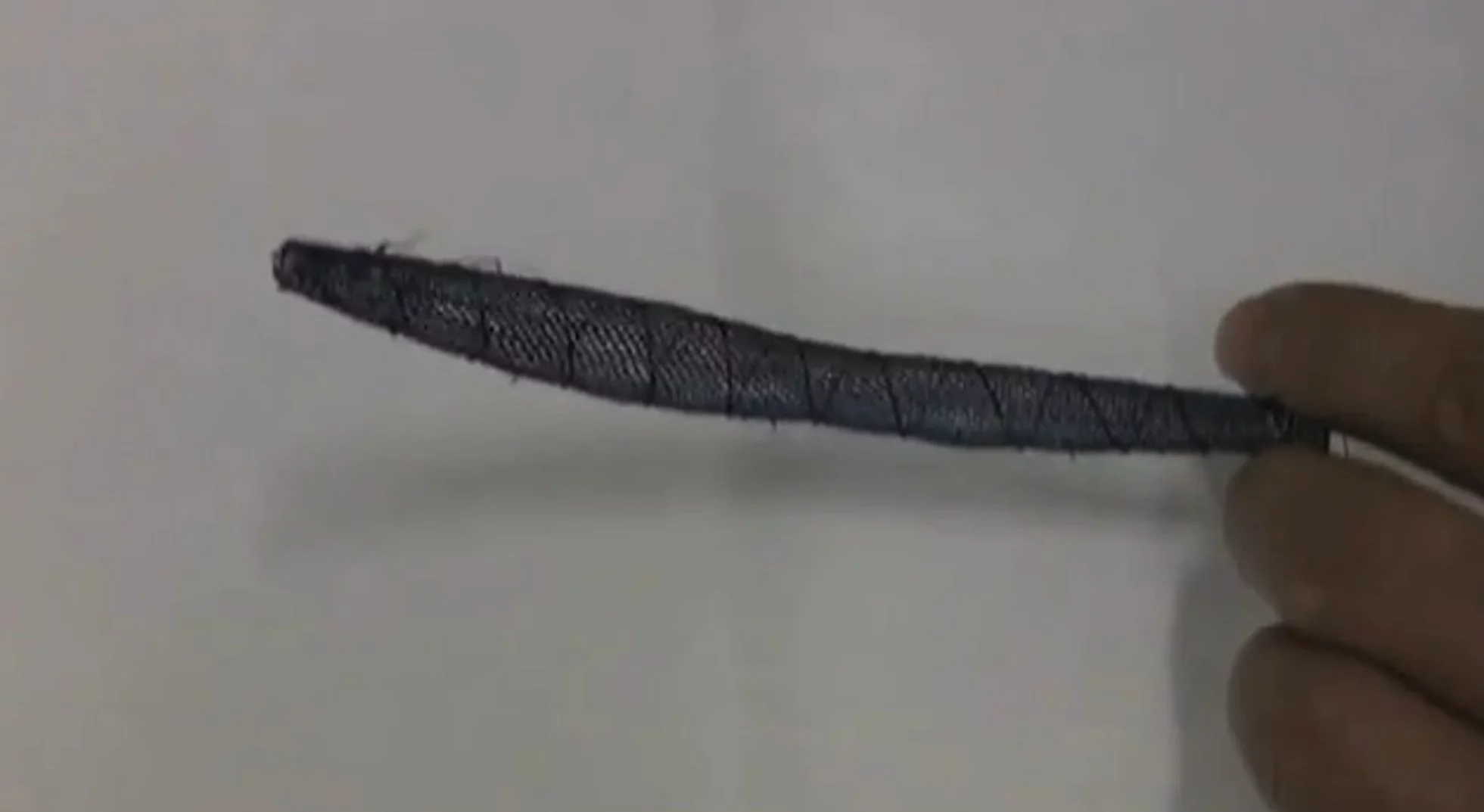 Apply a current to the wires heats them, making them contract (Photo: MIT)