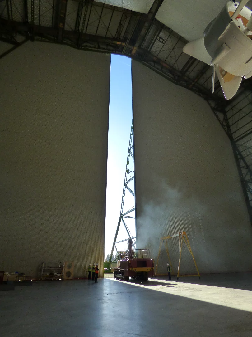 The Mobile Mooring Mast is a tracked vehicle with a retractable mast on top, which will be used to push and pull the airship around the airfield