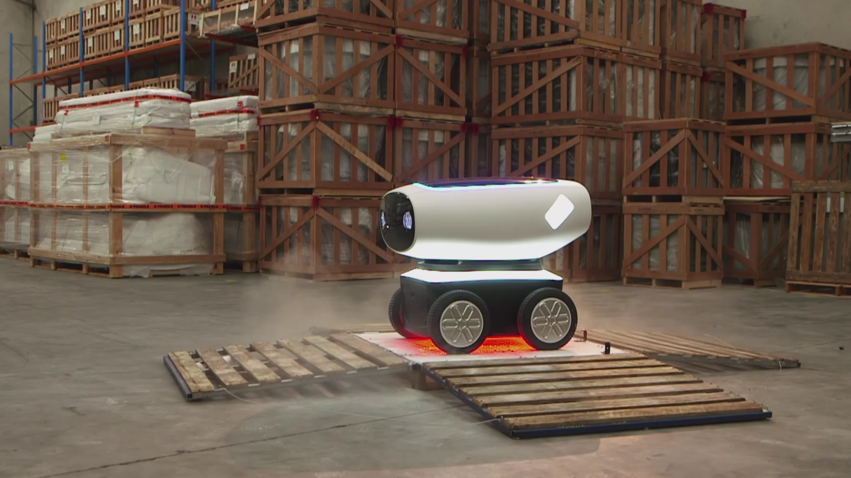 Domino's Australia has just unveiled "the world's first autonomous pizza delivery robot"