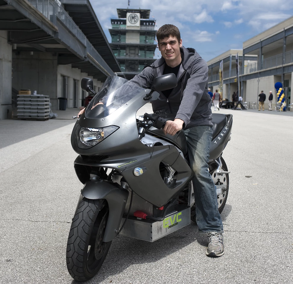 Sean Kleinschmidt on the electric YSF600r