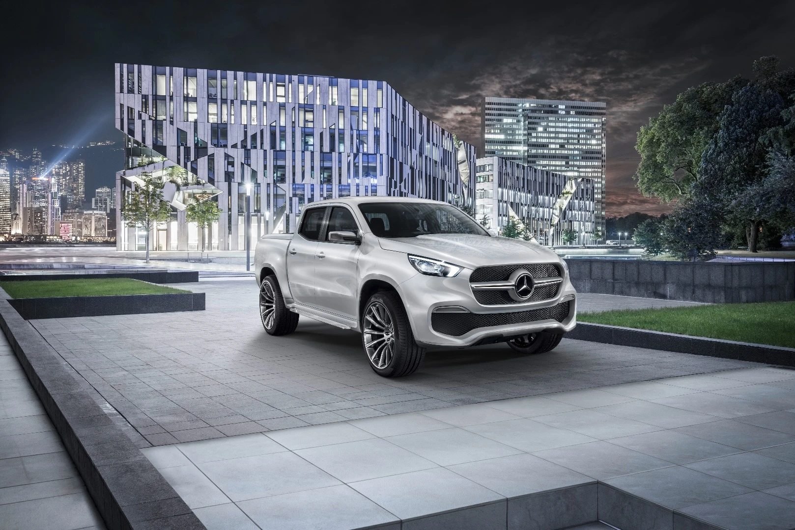 The splitter on the Mercedes X-Class looks like it could've come from a regular SUV