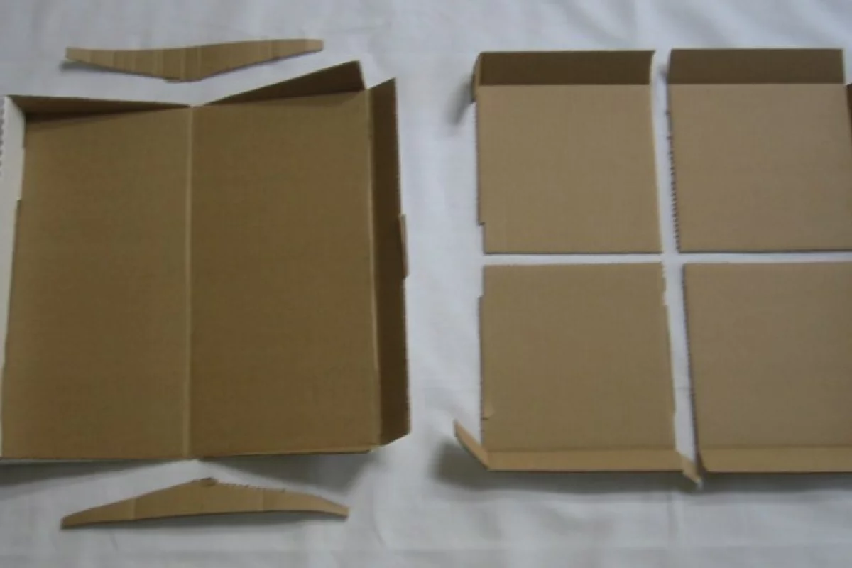 Green Box features four built-in plates