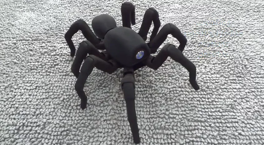 Robugtix's T8 is an 8-legged robot that will scare the bejeezus out of unsuspecting victims