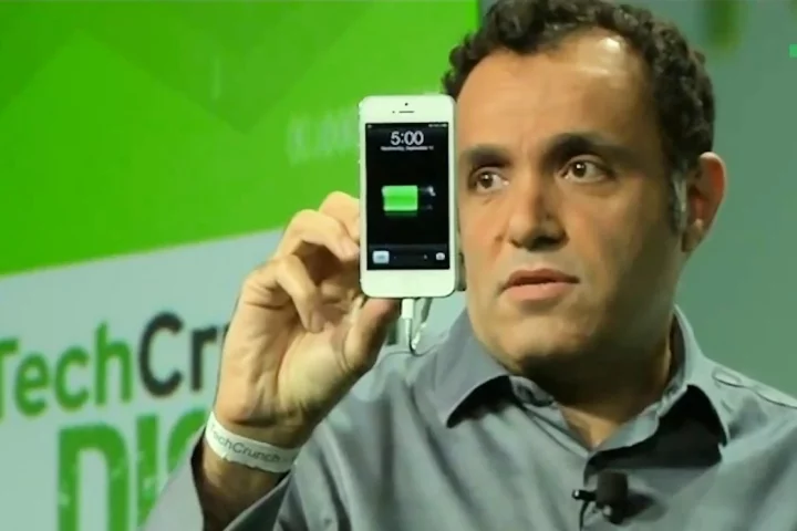 Hatem Zeine, the CEO of Ossia Incorporated and inventor of the Cota wireless charging system, demonstrated charging of his smartphone during a presentation at Tech Crunch Disrupt 2013 (Photo: Ossia, Inc.)