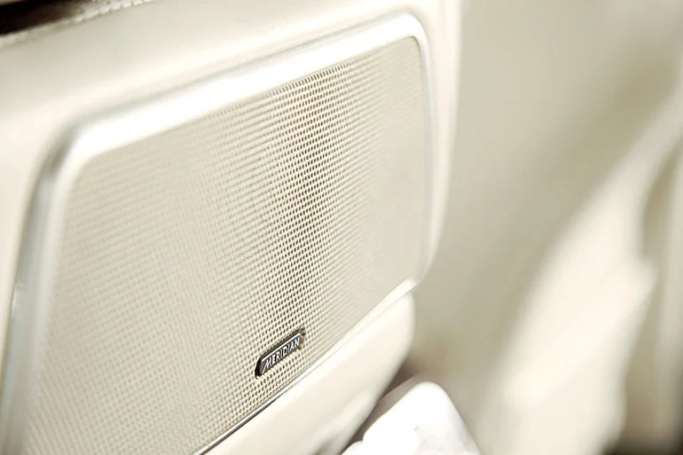 2013 Range Rover interior detail