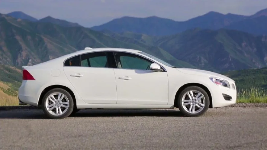 2013 Volvo S60 is an IIHS Top Safety Pick+