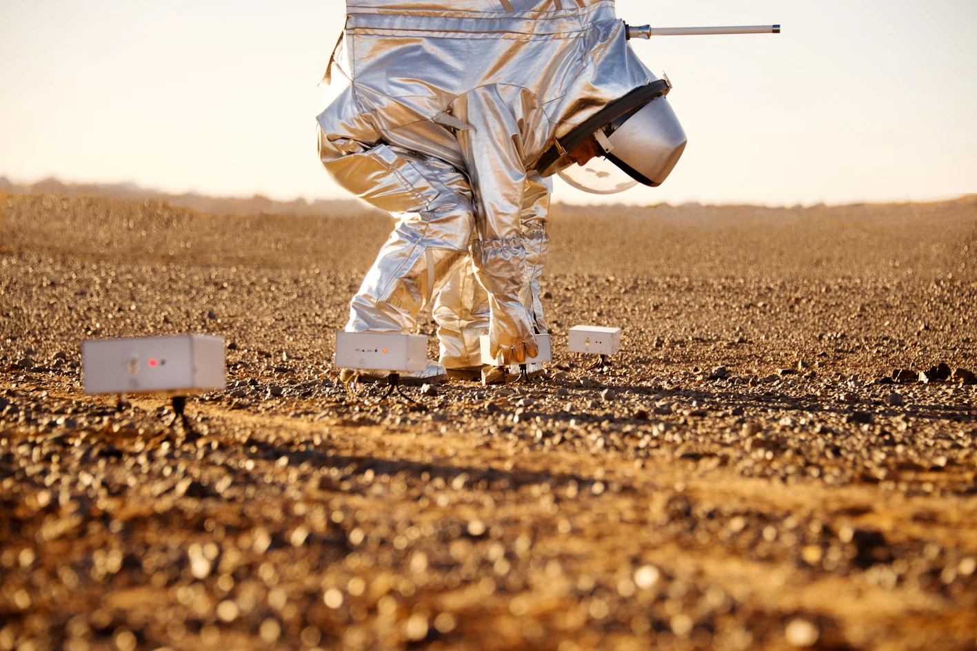 Placing the MEDIAN gas detectors (Image: OeWF (Katja Zanella-Kux))