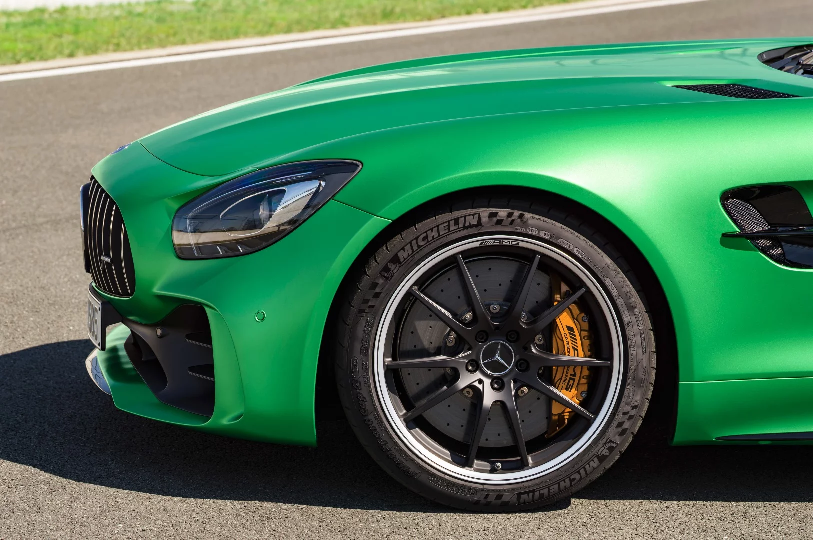 Mercedes has developed exclusive lightweight, forged 10-spoke wheels