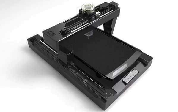 PancakeBot includes an SD card packing example pancake designs, and comes with Mac and PC-compatible tracing software that enables you to design your own