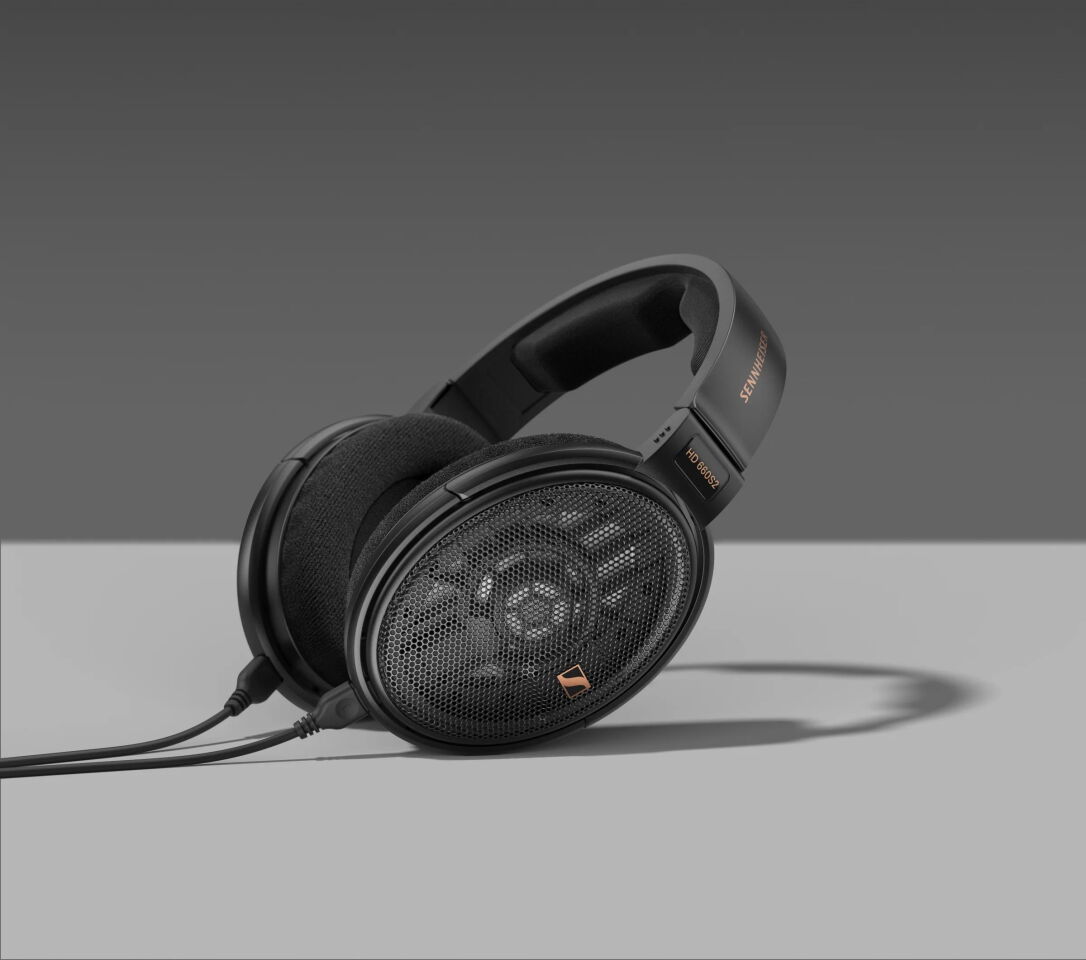 Sennheiser aims to "Extract the dynamic impact and emotion from audiophile favorite recordings for greater intensity and more dramatic listening from enhanced sub-bass tuning"