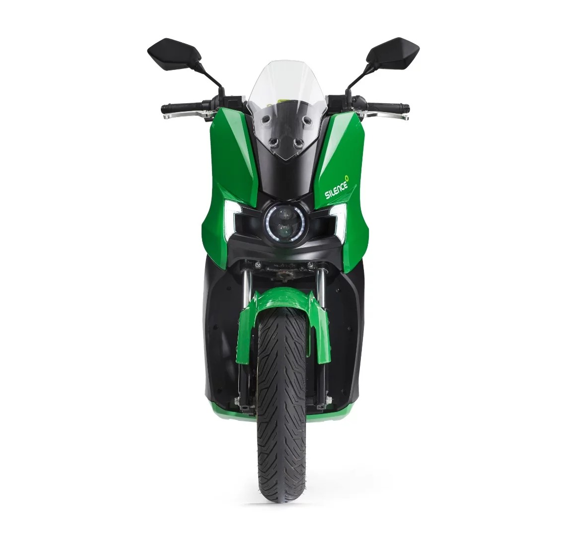 A companion app can be used to unlock and start the S01 remotely, check battery status, estimated CO2 savings, trip info, and a code can be generated to allow riders to share the S01 with friends