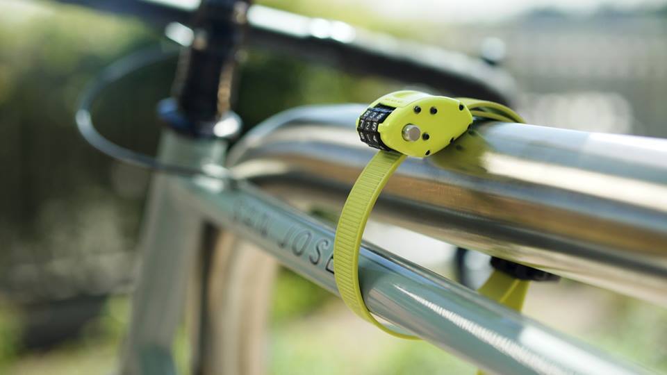 The OttoLock reportedly weighs less than a quarter of a pound (115 g), and will be made in band lengths of 18, 30 and 60 inches (35, 75 and 150 cm)