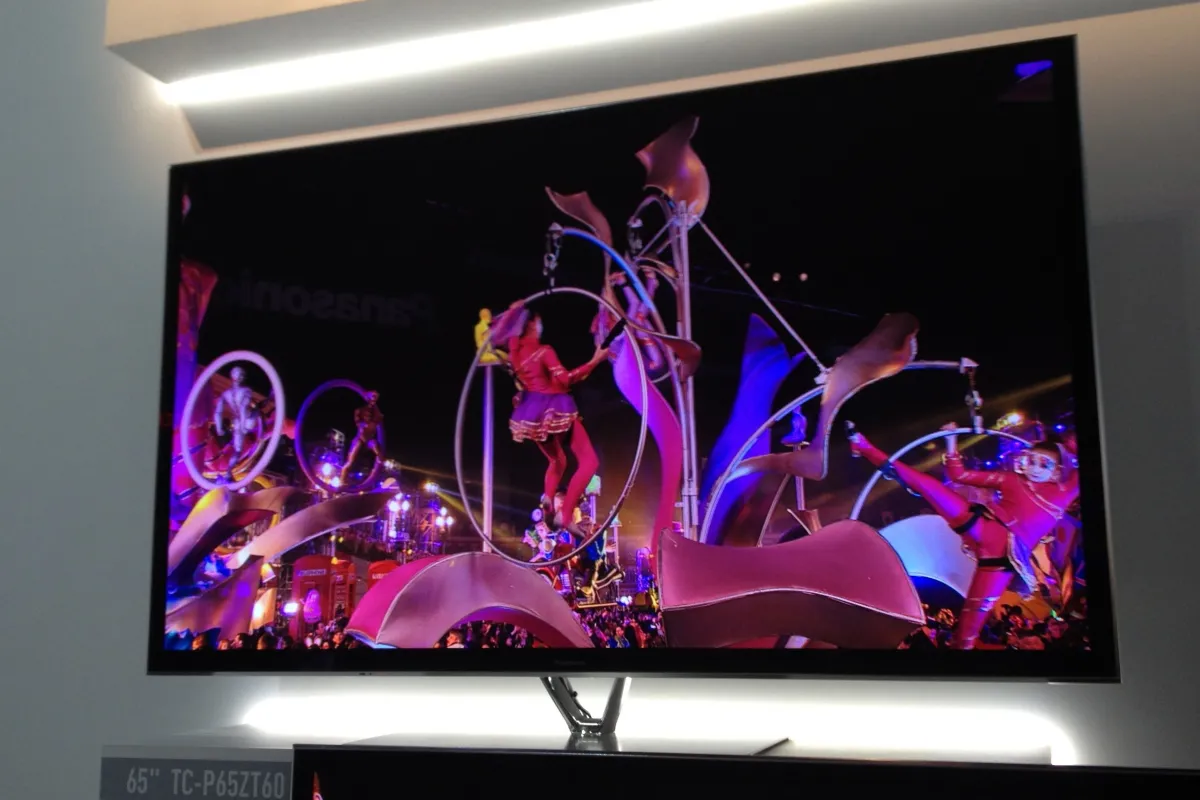 Panasonic's 2013 Smart TV lineup, including the flagship ZT60 series, will have speech recognition powered by Dragon TV