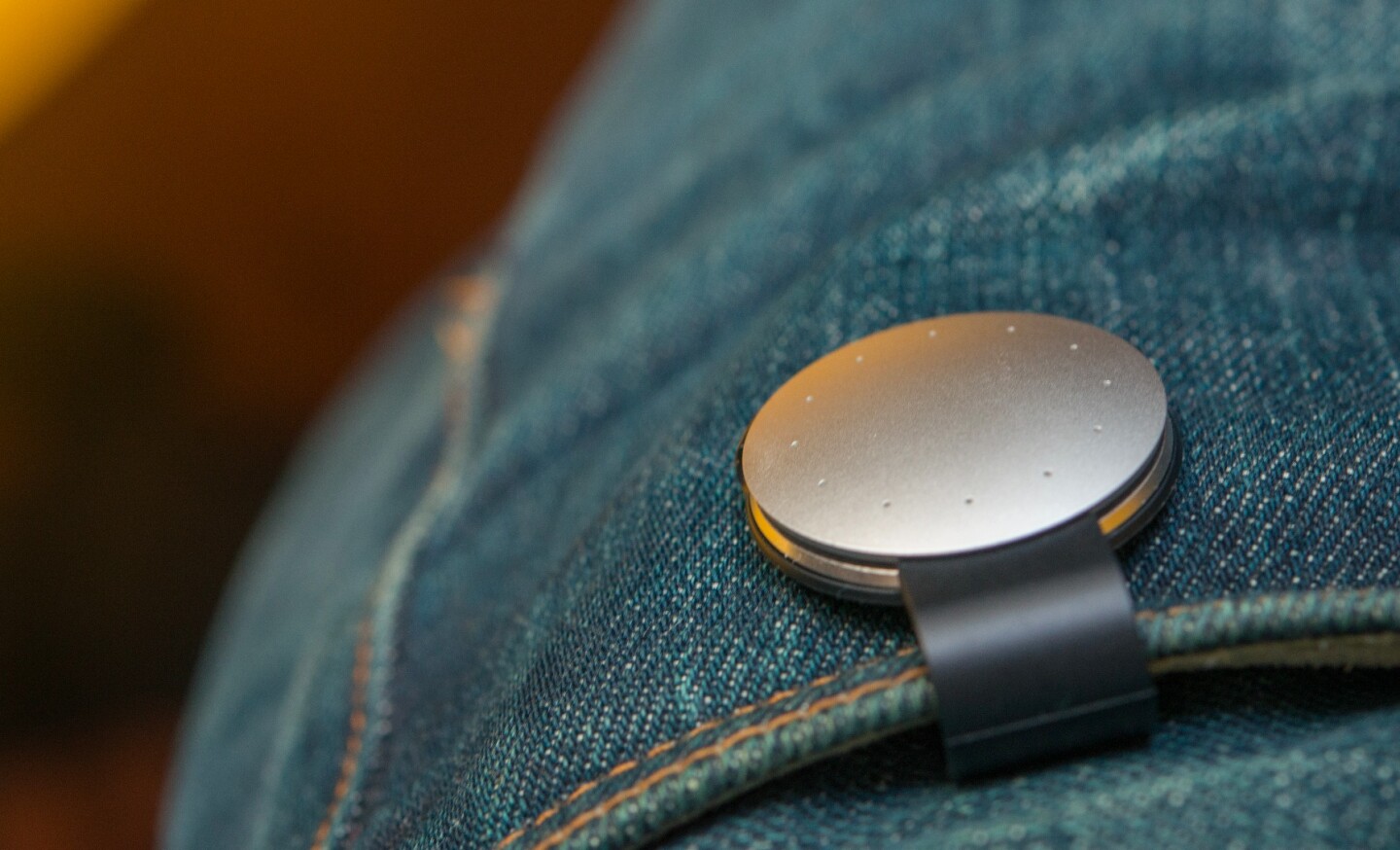 The Misfit Shine 2 (Swimmer's Edition) can be worn clipped onto your clothes