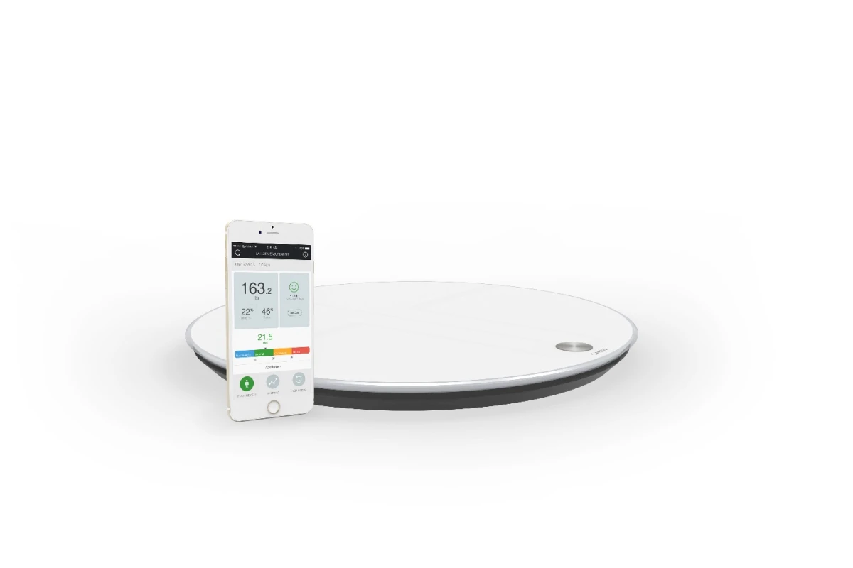 QardioBase smart scale and accompanying app for iOS and Android devices