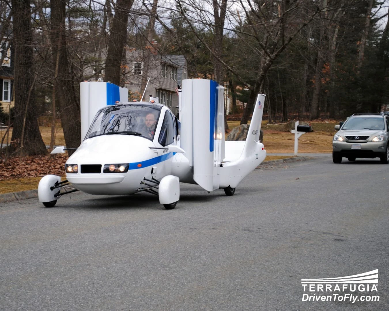 Terrafugia Transition in road mode