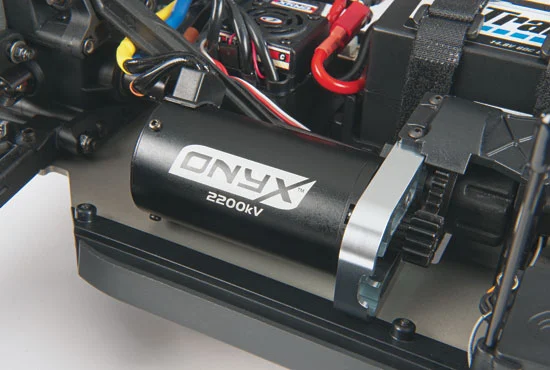Beneath the body, the car boasts a few standout parts, such as an Onyx 120A waterproof ESC (electronic speed control)