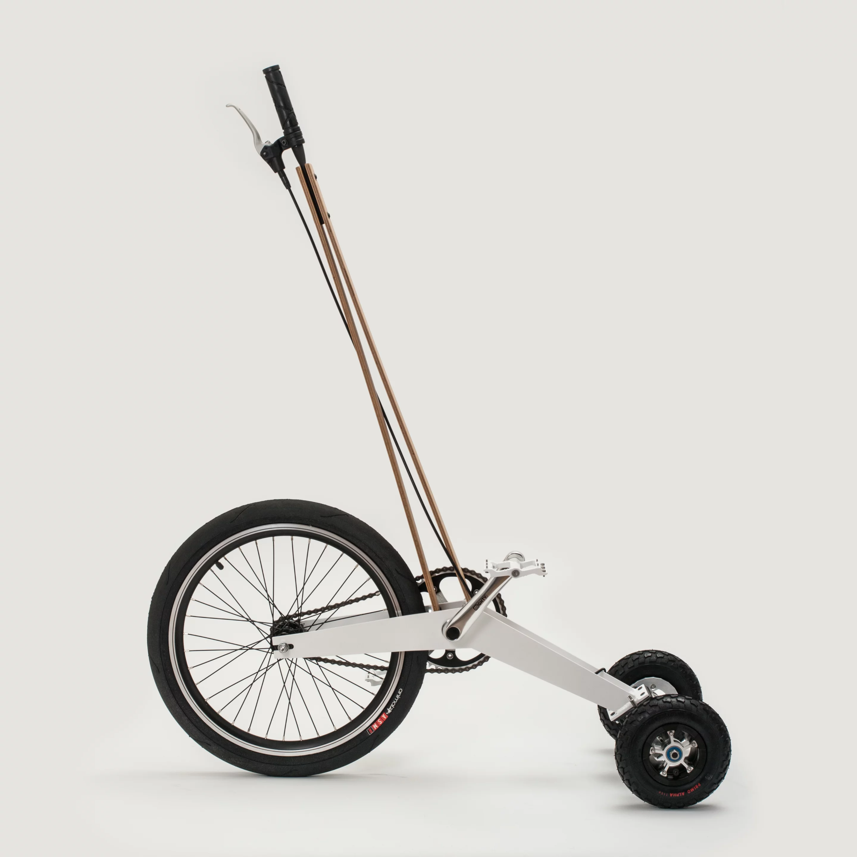 Carrying groceries or the dog however may not be ideal as both hands are needed to hang on to the pole for balance and to work Halfbike’s singular brake