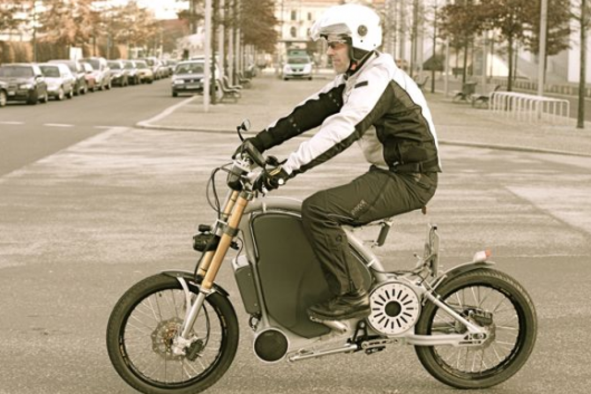 the ErockIT 50 mph pedal electric hybrid motorcycle
