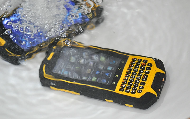 The Runbo X3 submerged underwater