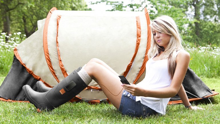 Kinetic energy boots