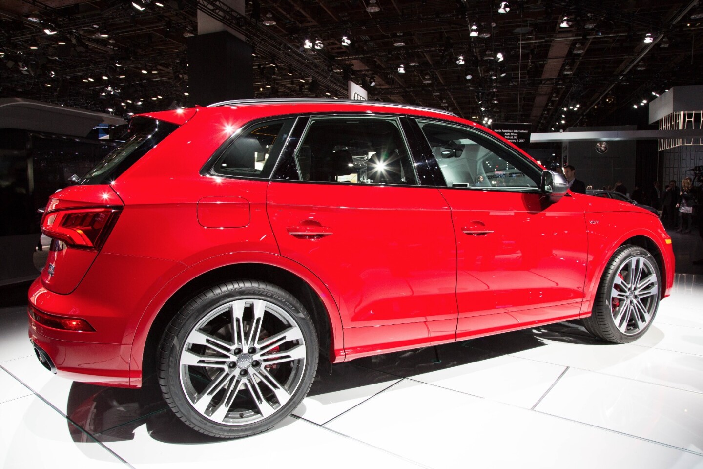 Although it looks similar on the outside, the new SQ5 is lighter than before