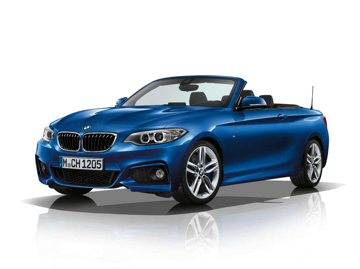 The 2 Series Convertible can be had with all-wheel drive in M240i trim