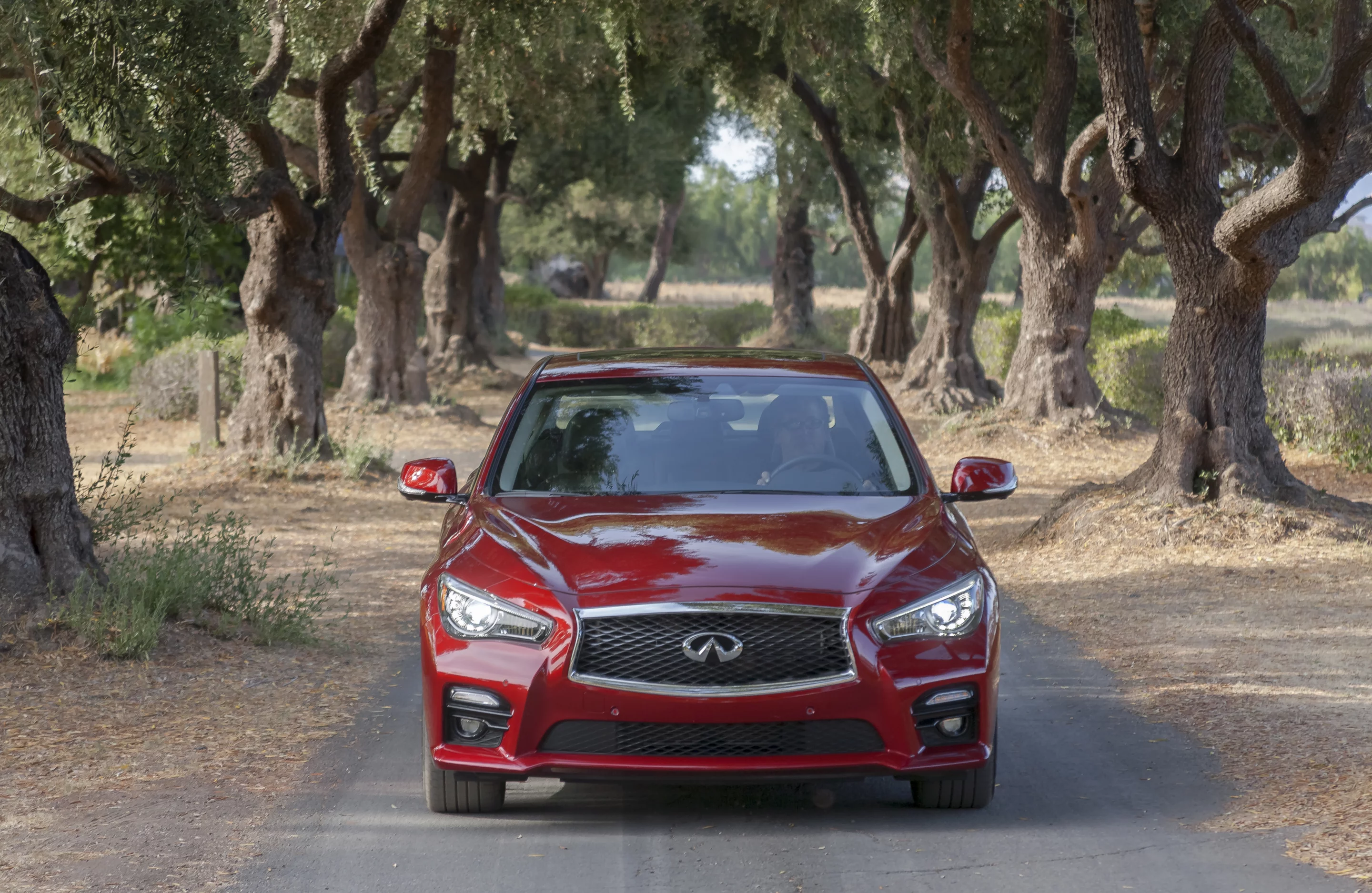 Q50 features a plethora of safety features like Forward Emergency Braking, Distance Control Assist, Blind Spot Warning & Intervention, Lane Departure Warning & Prevention and Active Lane Control