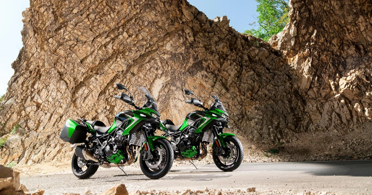 The Versys 900 combines the familiar design language from Kawasaki's beloved ADV range with aggressive-looking headlamps from the Z line