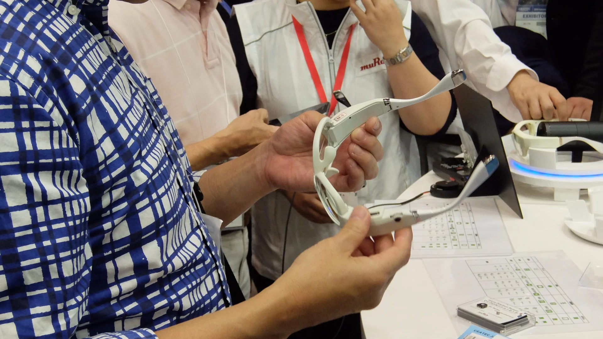 In the hands, the product looked and felt quite production ready, as they were light in weight and finished to a high standard